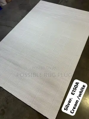Cream/White Center Rug