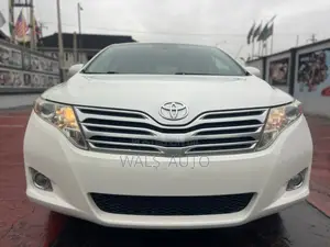 Toyota Venza AWD 2011 White