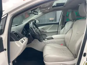 Toyota Venza AWD 2011 White