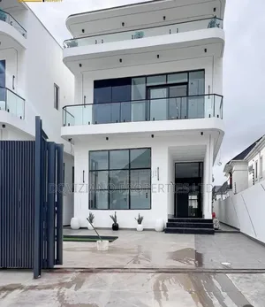 5bdrm Duplex in Chevron for sale