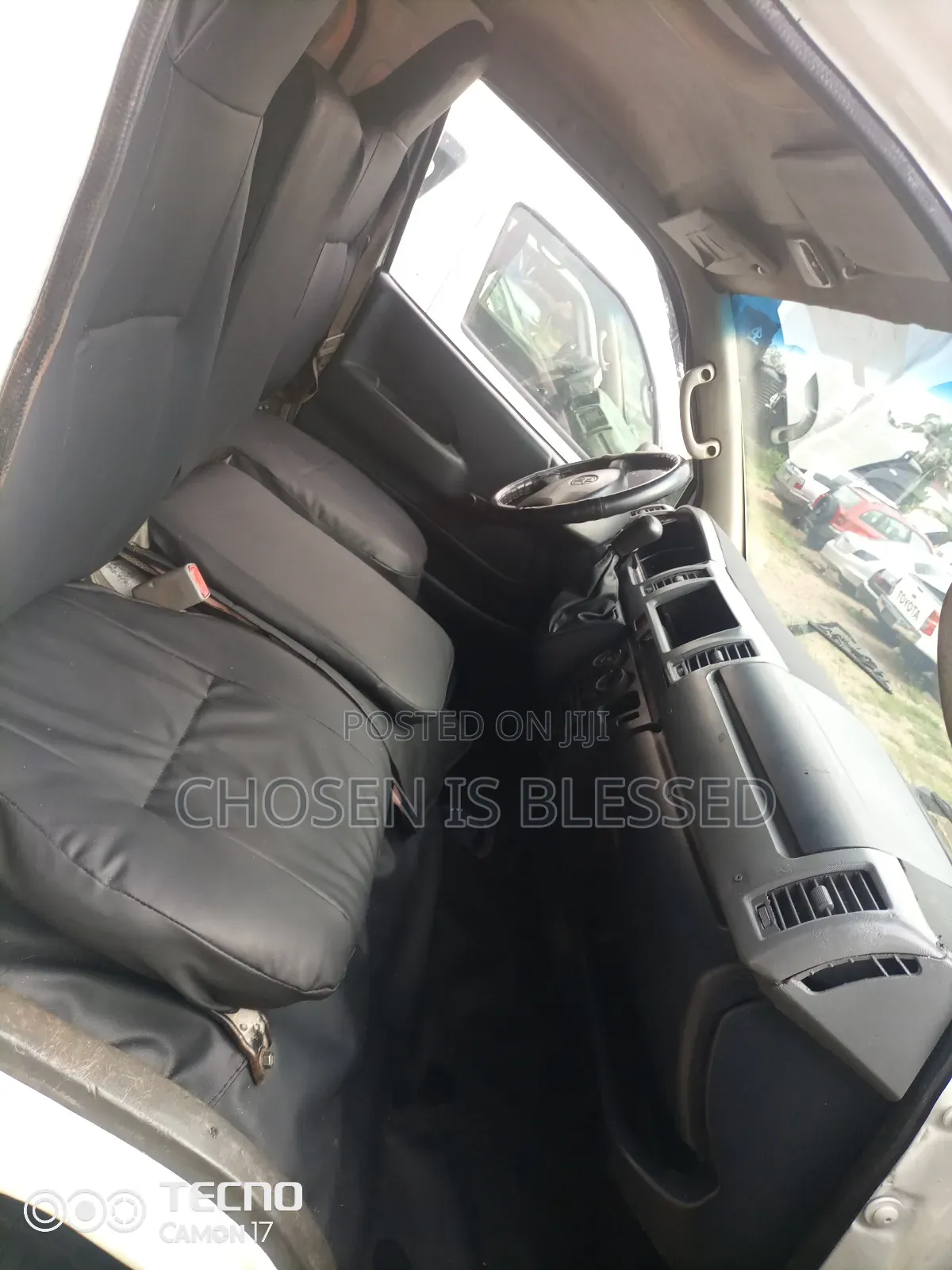 Toyota HiAce 2010 White