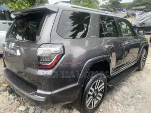Toyota 4-Runner Limited 4dr SUV 4WD (4.0L 6cyl 5A) 2015 Gray