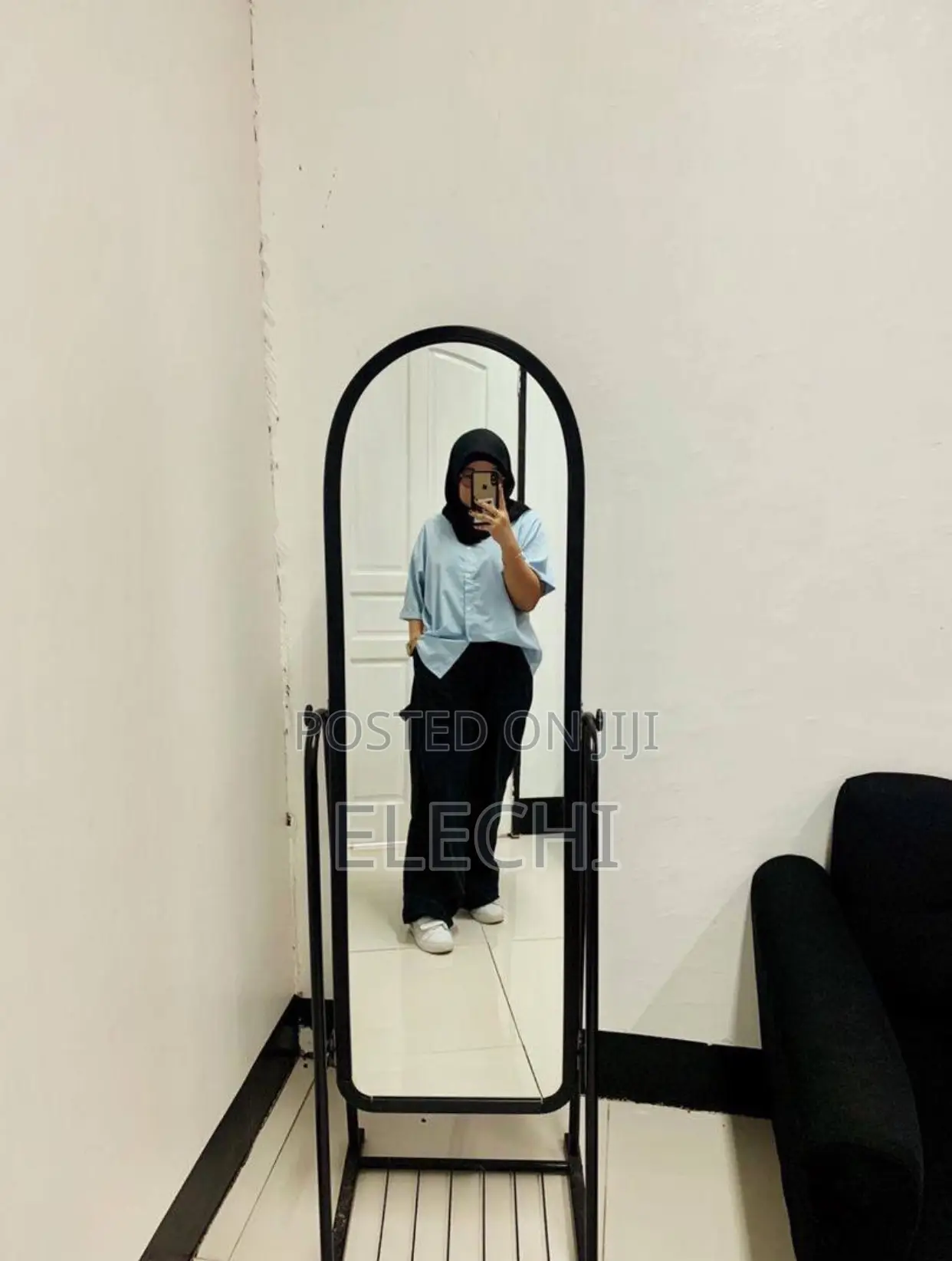 Standing Mirror Black Color