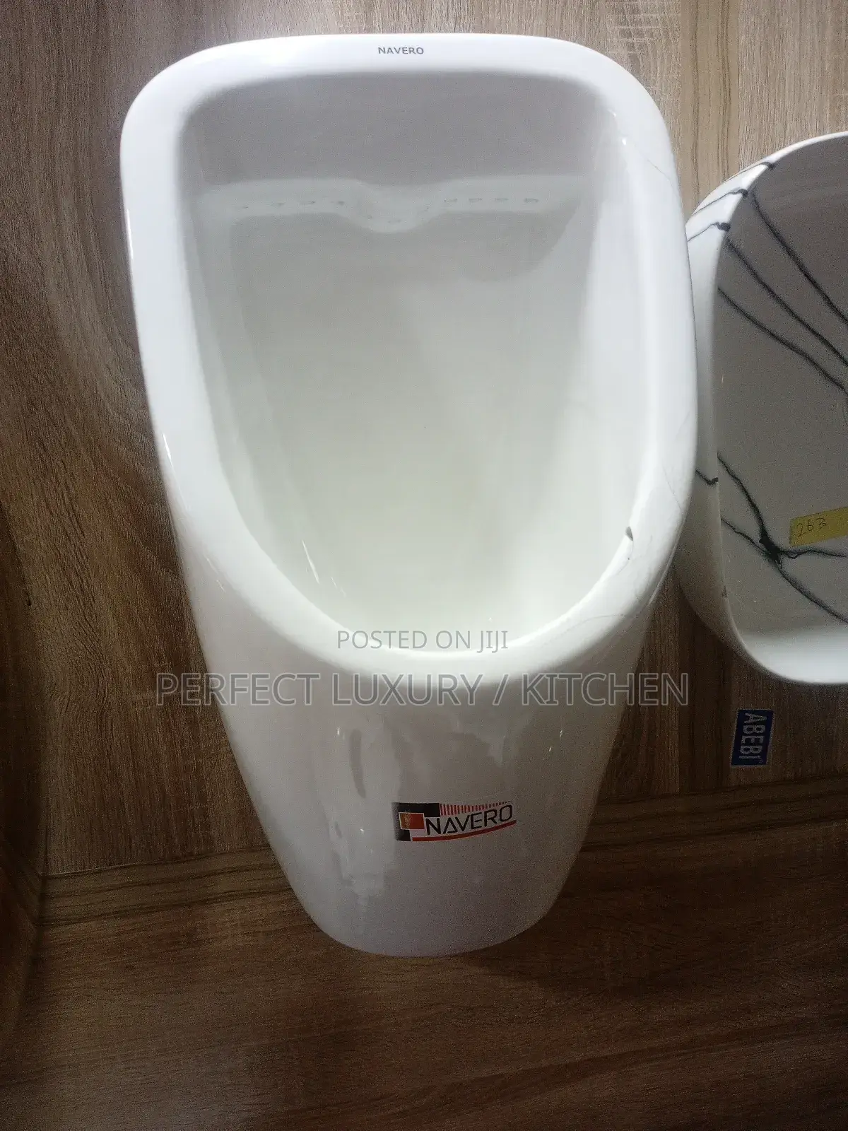 Medium Size Urinary Bowl