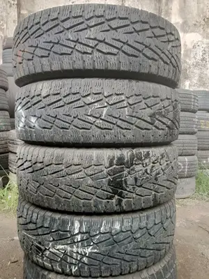 275/65 R 18 Nokian Tire