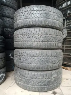 235/55 R 19 Pirelli Tire