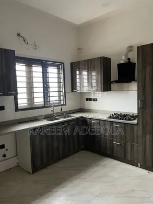 Furnished 4bdrm Duplex in King Size Estate for rent