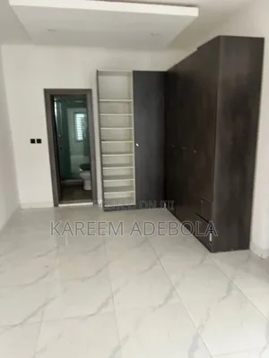 Furnished 4bdrm Duplex in King Size Estate for rent