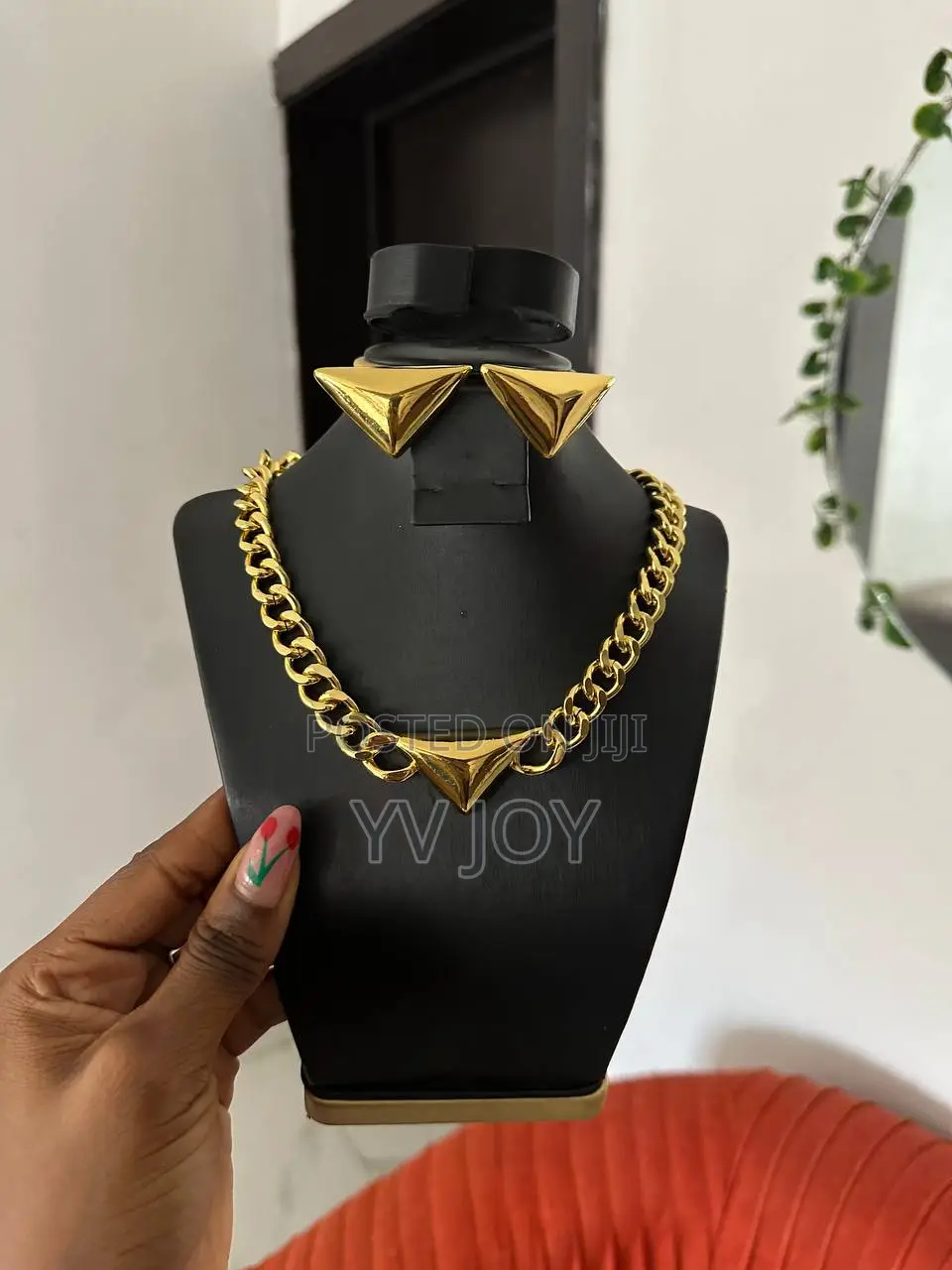 Yv Accessories
