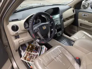 Honda Pilot Touring w/RES/Navi 4WD (3.5L 6cyl 5A) 2011 Gray
