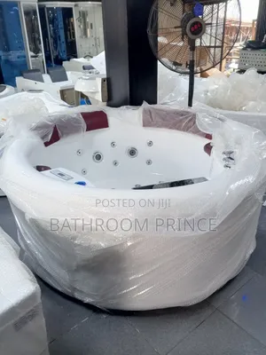 Luxury Round Jacuzzi