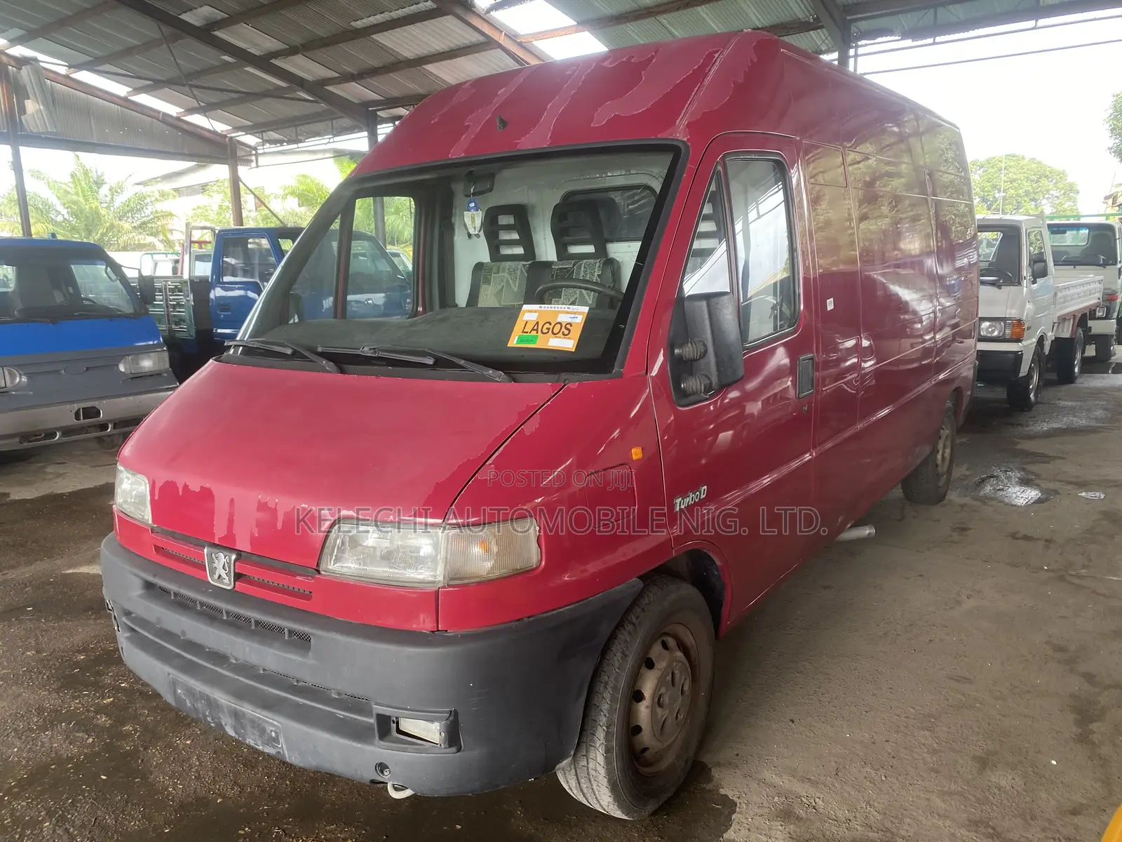 Peugeot Boxer 2000 Red