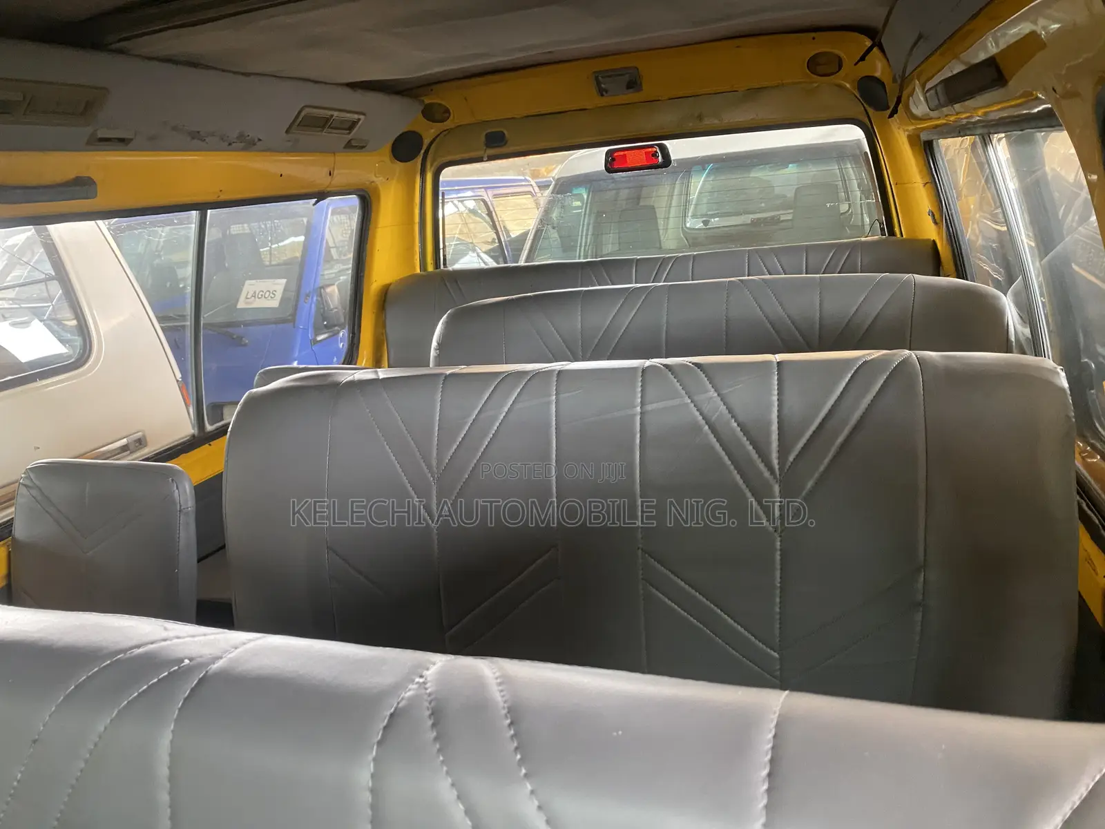Mitsubishi L300 2004 Yellow