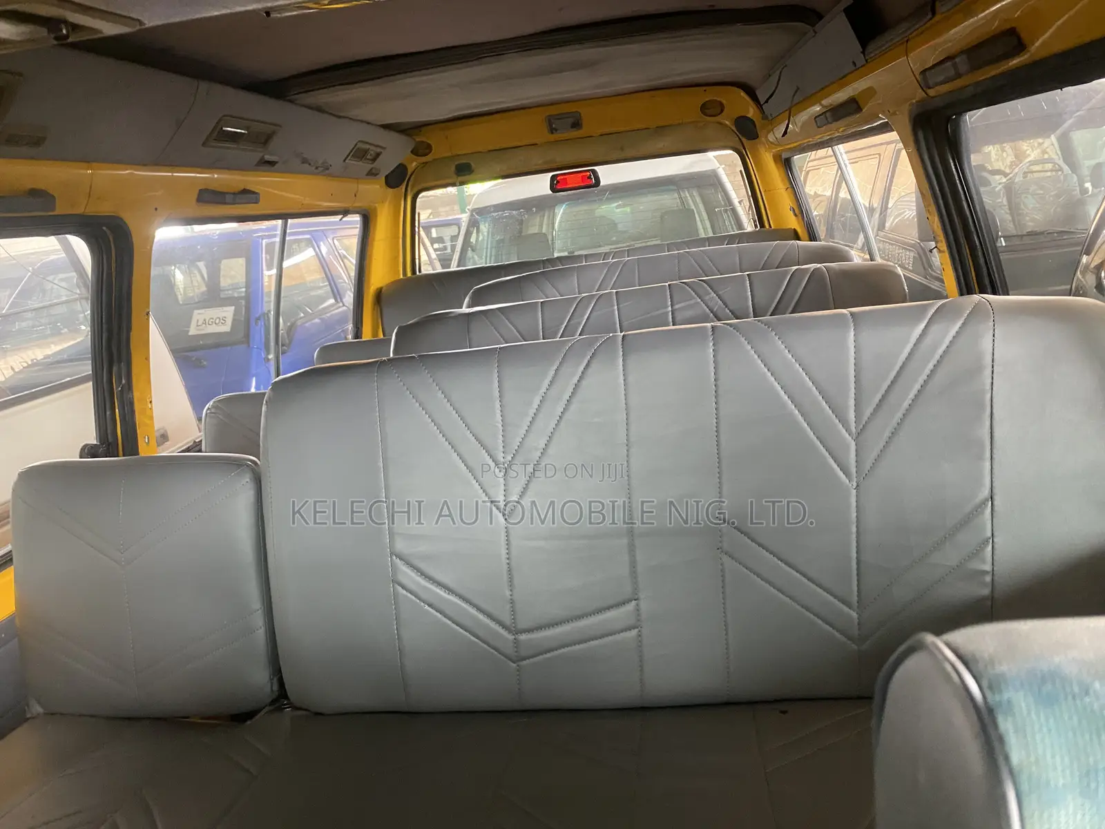Mitsubishi L300 2004 Yellow