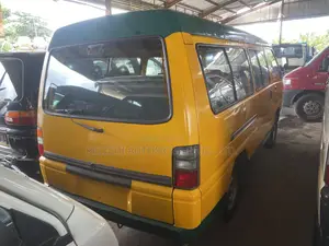 Mitsubishi L300 2004 Yellow