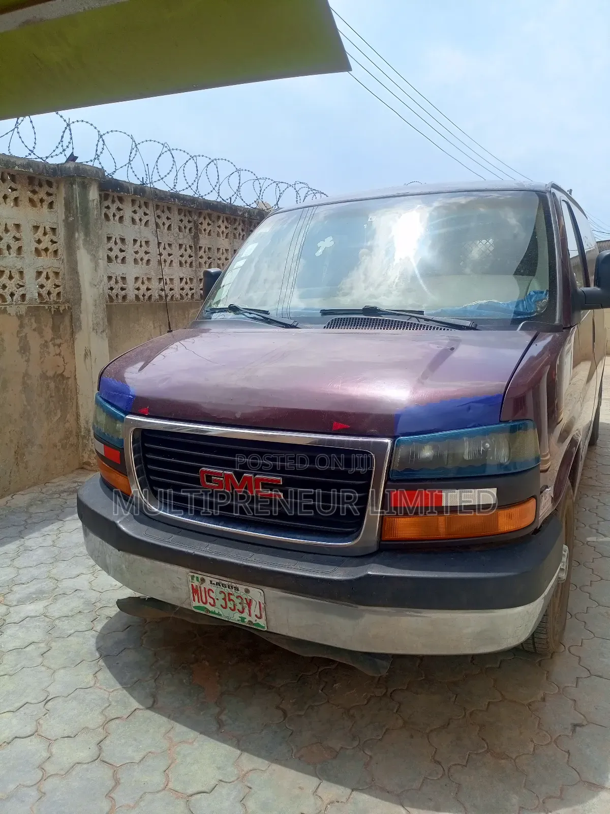 GMC Savana 2006 Red