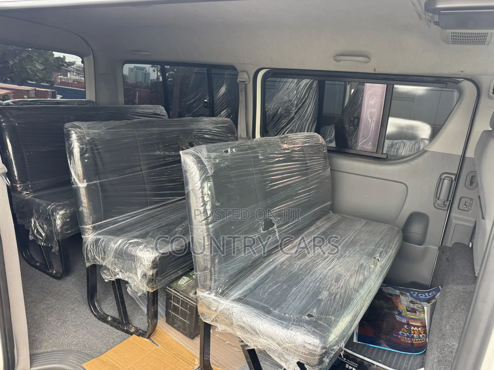 Toyota HiAce 2015 White