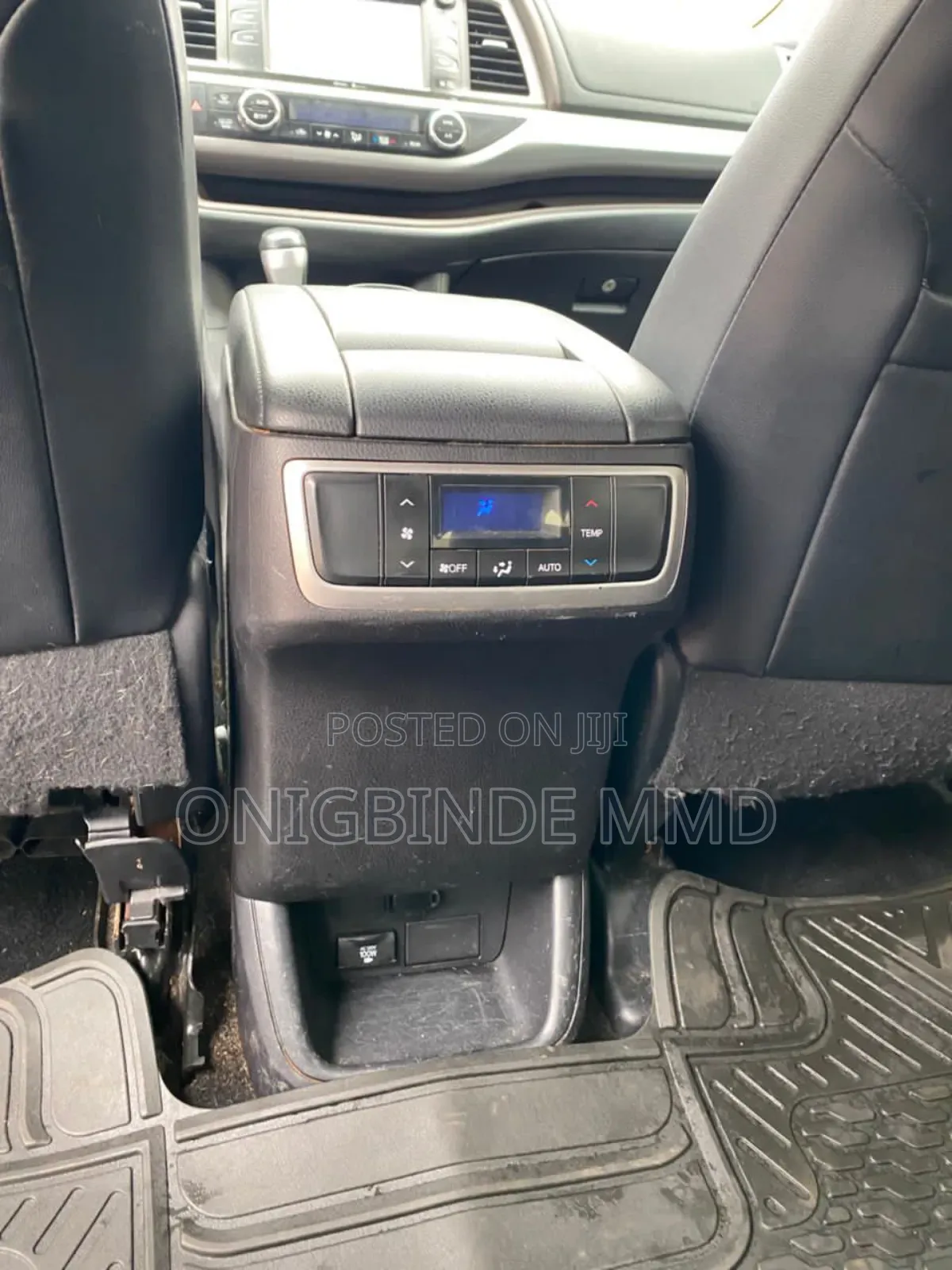 Toyota Highlander XLE 4dr SUV (3.5L 6cyl 6A) 2015 Red