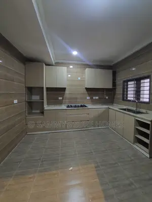 3bdrm Block of Flats in Jahi Gilmore for rent