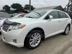 Toyota Venza AWD 2011 White