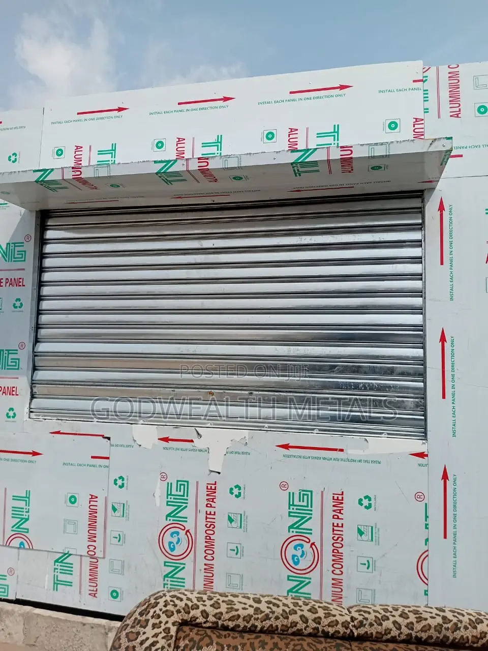 2.1x2.1m Galvanized Steel Roller Shutter Door