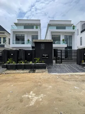 5bdrm Duplex in Ikota for sale