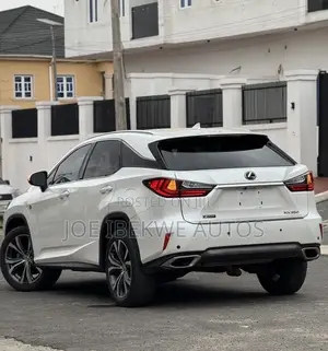 Lexus RX 350 FWD 2018 White