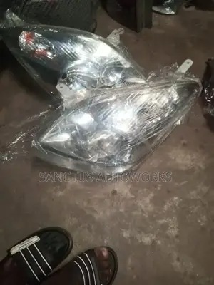 Headlight Corolla Verso 2003