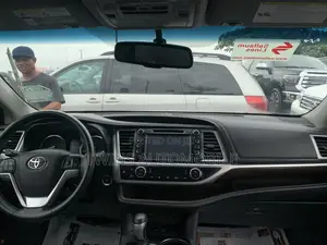 Toyota Highlander Limited V6 4x4 (3.5L 6cyl 6A) 2016 Burgundy