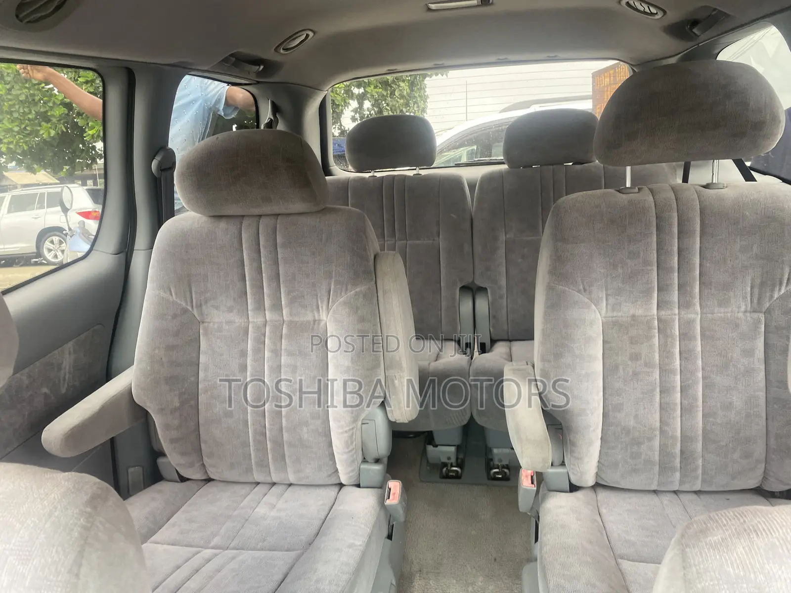 Toyota Sienna LE 2002 Silver