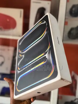 New Apple iPad Pro 13 (2024) 8 GB Gray