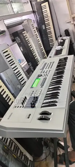 Yamaha Mo6