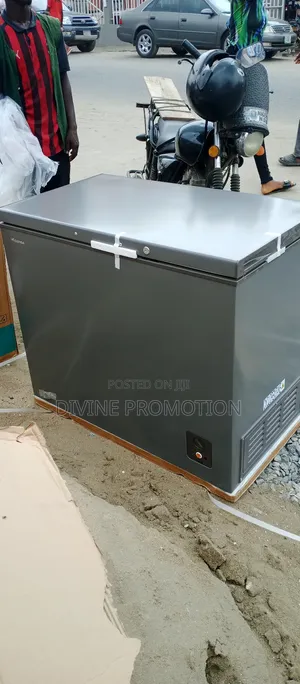 250 Liters Hisense Chest Freezer, Silver Color
