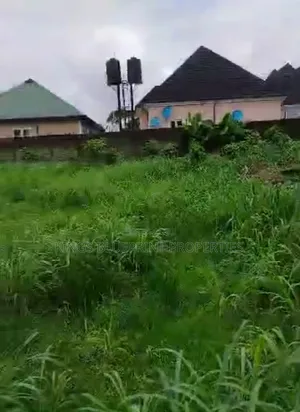4 Plots of Land With Uncompleted Building for Sale at Opete