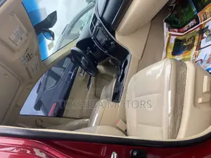 Toyota Camry XLE V6 4dr Sedan (3.6L 6cyl 6A) 2016 Red