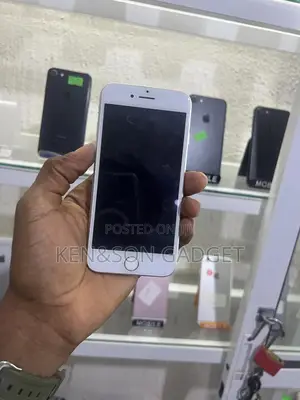 Apple iPhone 8 64 GB White