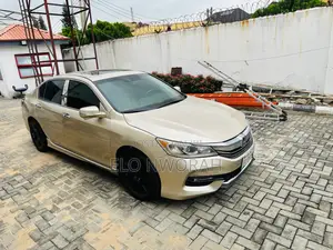 Honda Accord EX-L V-6 4dr Sedan FWD (3.5L 6cyl 6A) 2013 Gold