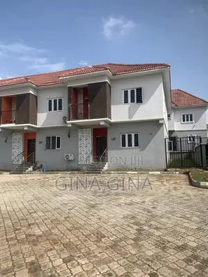 3bdrm Townhouse/Terrace in Shomole Estate, Idu Industrial for sale