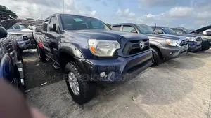 Toyota Tacoma V6 4dr Double Cab 4WD 6.1 ft. SB (4.0L 6cyl 5A) 2014 Blue
