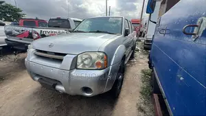 Nissan Frontier SVE V6 King Cab 4WD 2004 Silver