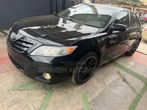 Photo - Toyota Camry XLE 4dr Sedan (2.5L 4cyl 6A) 2011 Black