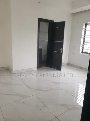 3bdrm Block of Flats in Ikeja for rent