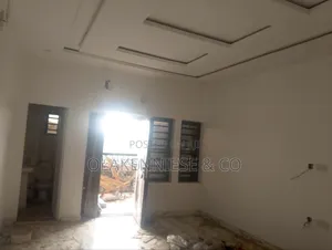 2bdrm Block of Flats in Aguda for rent