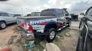 Toyota Tacoma V6 4dr Double Cab 4WD 5.0 ft. SB (4.0L 6cyl 6M) 2015 Blue