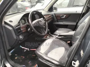 Mercedes-Benz GLK-Class 2010 Gray