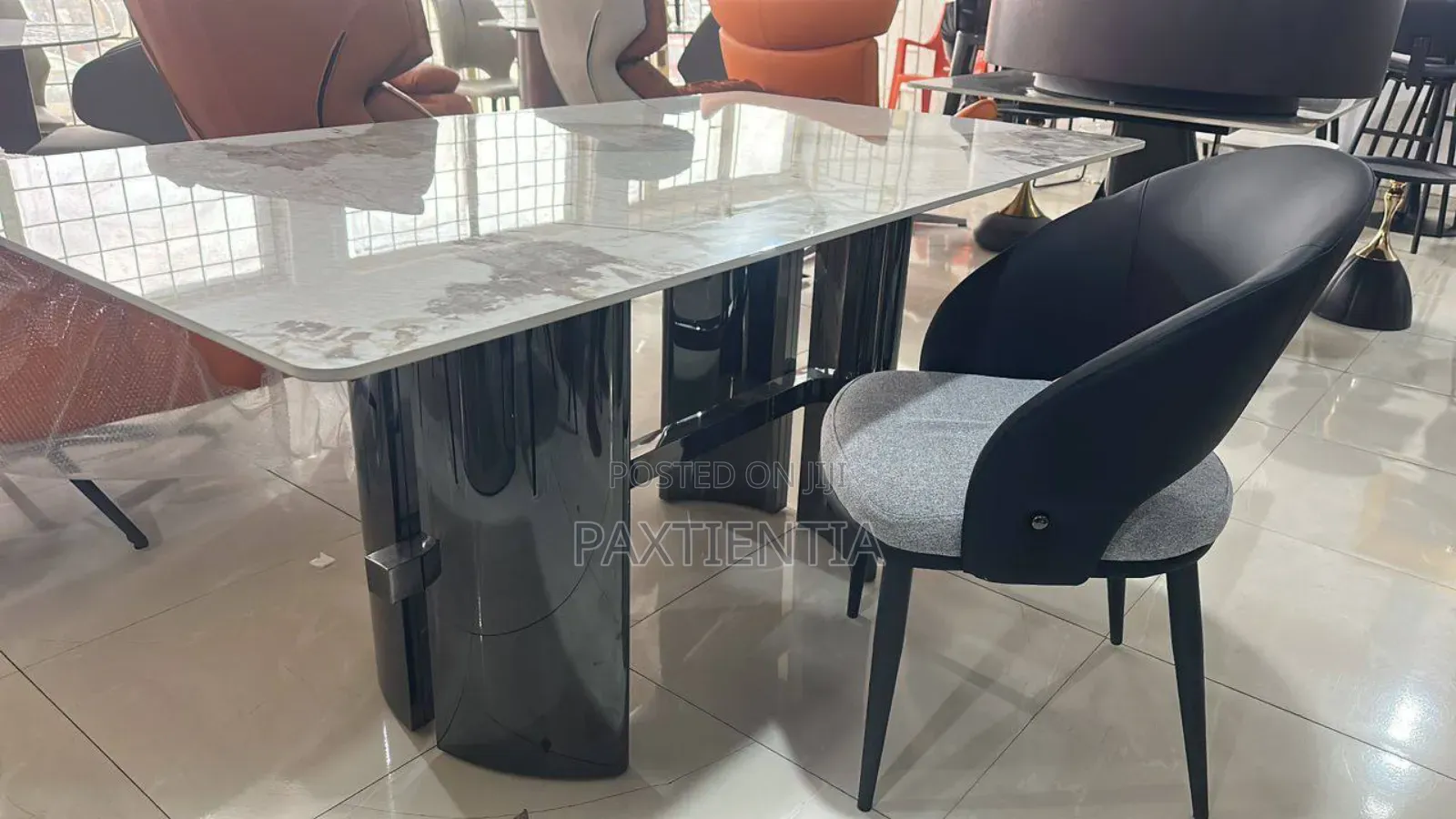 Curved Dining Chair