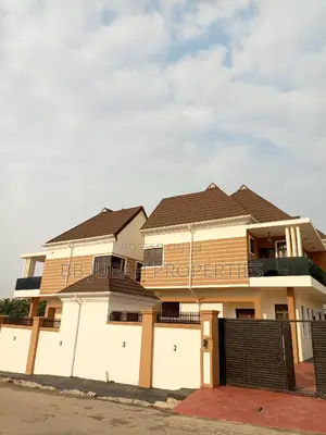 Furnished 5bdrm Bungalow in Heritage Estates for sale
