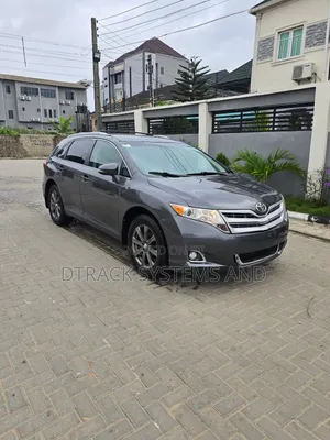 Toyota Venza LE FWD 2013 Gray