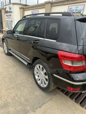 Mercedes-Benz GLK-Class 350 4MATIC 2010 Black