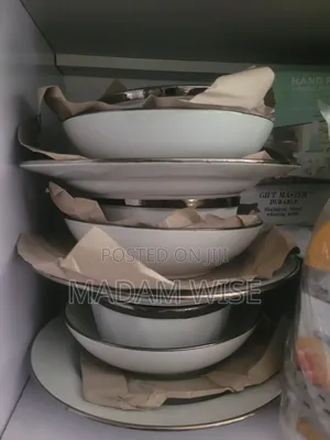 Set of Dinner Plates